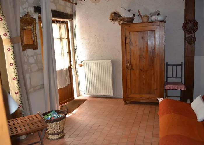 別荘 Romantic Loire Hideaway