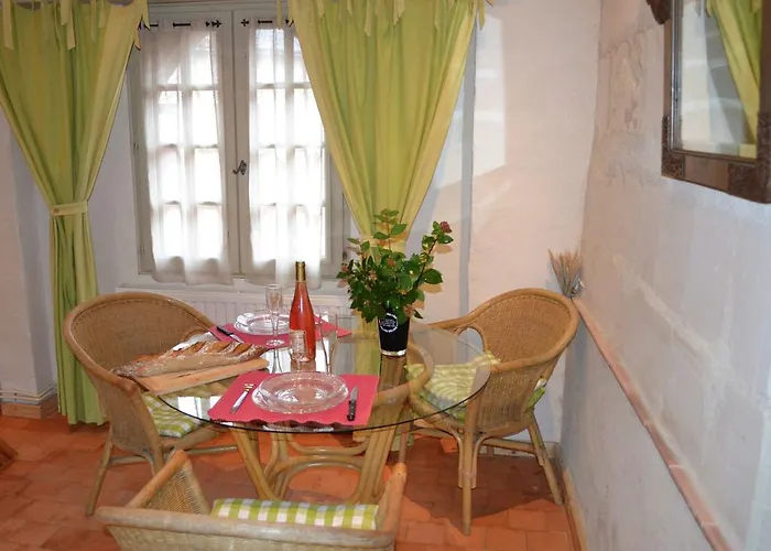 Romantic Loire Hideaway 別荘