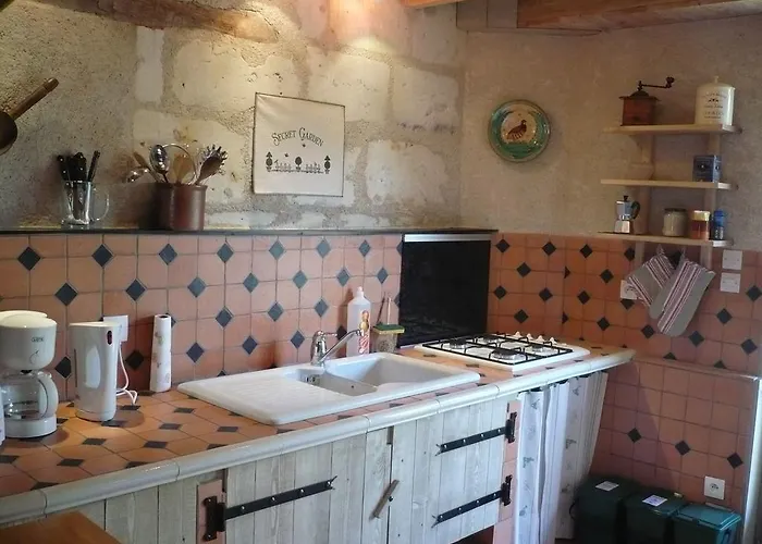 Romantic Loire Hideaway 別荘